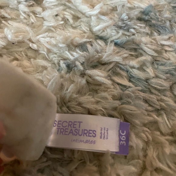 Womens tshirt bra 36c - Picture 4 of 7